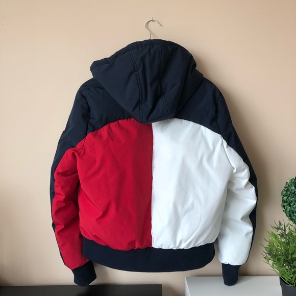 tommy hilfiger puffy jacket - Picture 2 of 6